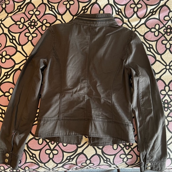 Express Jacket! - Picture 6 of 12